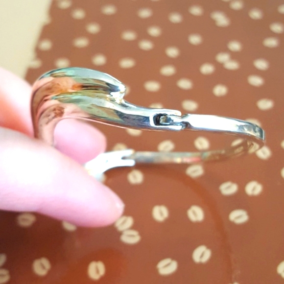 Vintage Real Silver Wave Hook Latch Bracelet - Picture 2 of 5